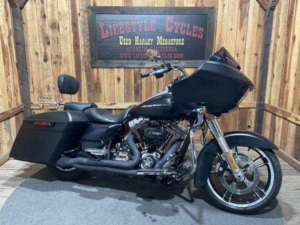 2016 Harley-Davidson, dovoz USA — foto 2 z 12