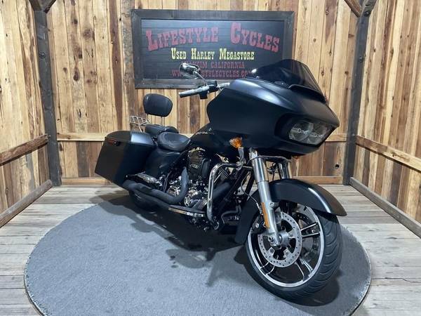 2016 Harley-Davidson, dovoz USA — foto 4 z 12