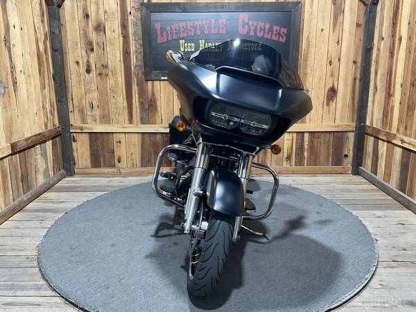 2016 Harley-Davidson, dovoz USA — foto 5 z 12