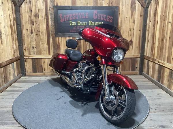 2016 Harley-Davidson, dovoz USA — foto 4 z 12