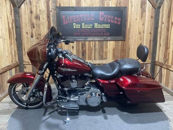 2016 Harley-Davidson, dovoz USA — foto 9 z 12