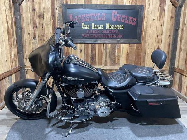 2013 Harley-Davidson, dovoz USA — foto 9 z 12