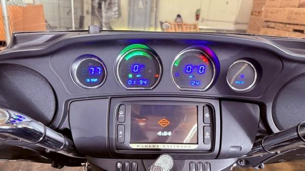2015 Harley-Davidson, dovoz USA — foto 10 z 11