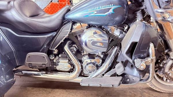 2015 Harley-Davidson, dovoz USA — foto 3 z 11