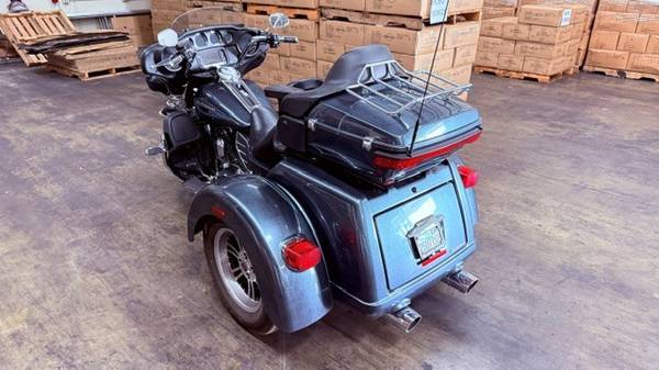 2015 Harley-Davidson, dovoz USA — foto 7 z 11