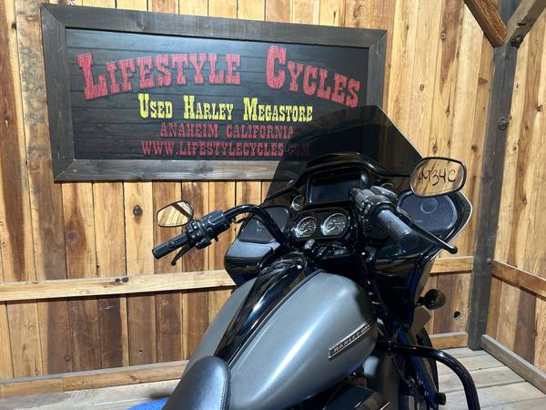 2019 Harley-Davidson, dovoz USA — foto 10 z 11