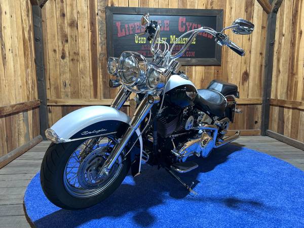 2007 Harley-Davidson, dovoz USA — foto 3 z 11