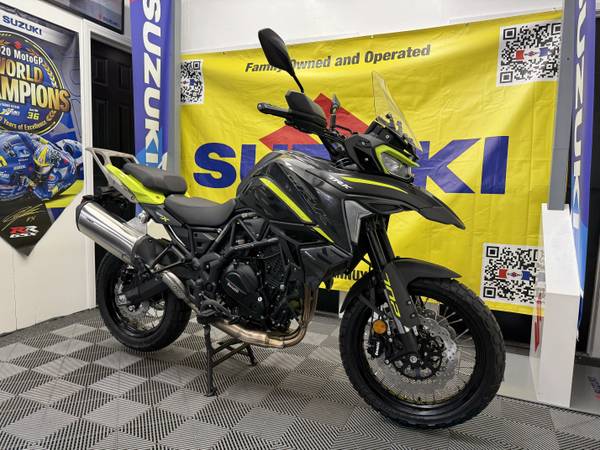 2025 Suzuki, dovoz USA — foto 3 z 12