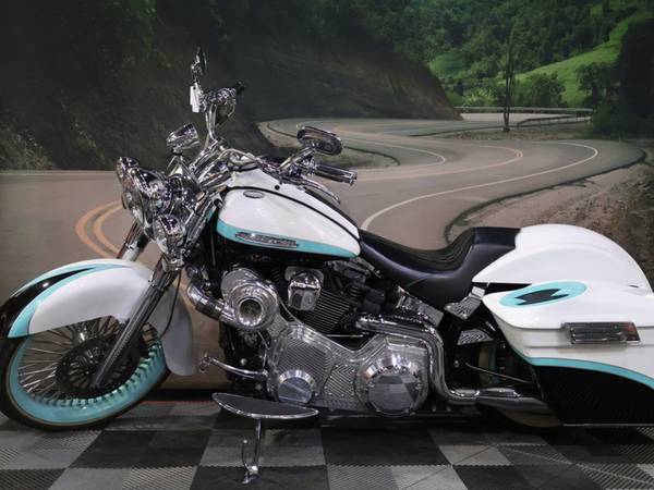 2006 Harley-Davidson, dovoz USA — foto 2 z 3