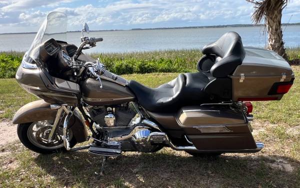 2004 Harley-Davidson, dovoz USA — foto 6 z 7