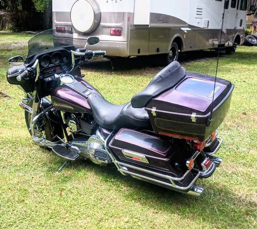 2005 Harley-Davidson, dovoz USA — foto 3 z 4