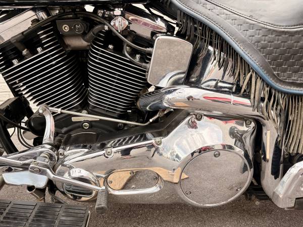 1998 Harley-Davidson, dovoz USA — foto 5 z 12