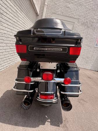 2012 Harley-Davidson, dovoz USA — foto 3 z 12