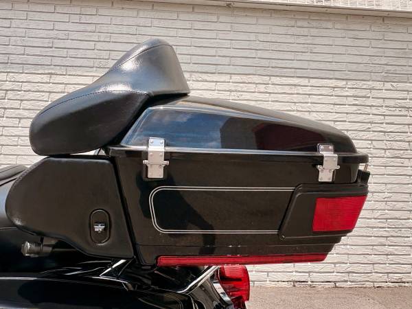 2012 Harley-Davidson, dovoz USA — foto 8 z 12