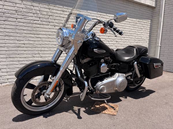 2015 Harley-Davidson, dovoz USA — foto 9 z 12