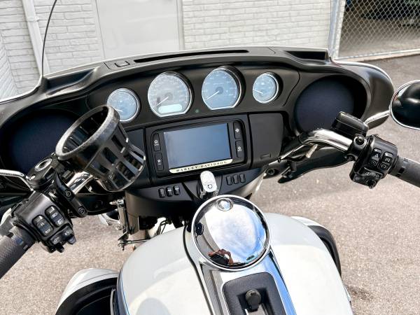 2015 Harley-Davidson, dovoz USA — foto 3 z 12