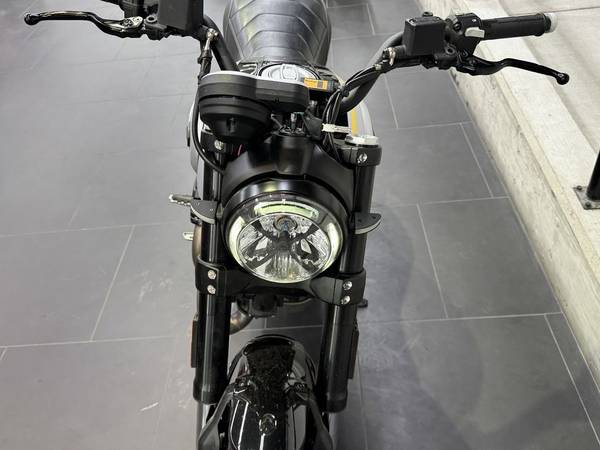 2021 Ducati, dovoz USA — foto 12 z 12