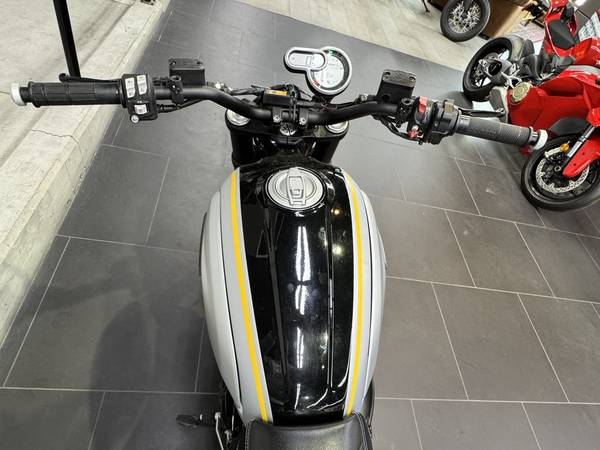 2021 Ducati, dovoz USA — foto 6 z 12