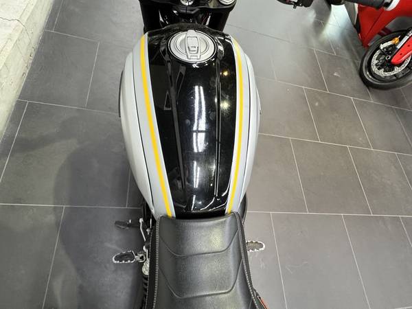 2021 Ducati, dovoz USA — foto 7 z 12