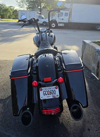 2022 Harley-Davidson, dovoz USA — foto 2 z 12