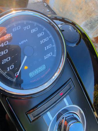 2022 Harley-Davidson, dovoz USA — foto 4 z 12