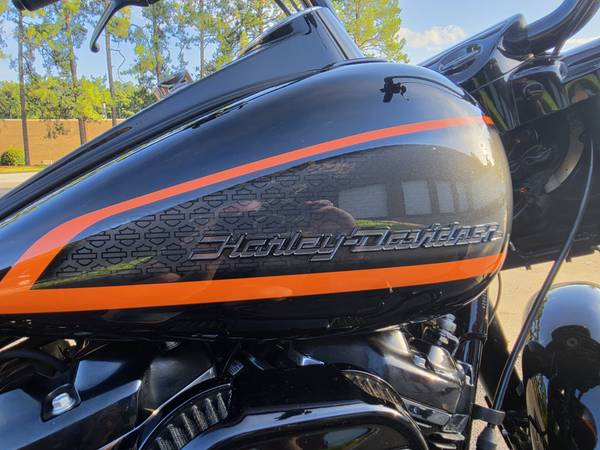 2022 Harley-Davidson, dovoz USA — foto 5 z 12