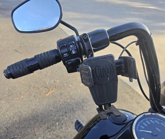 2022 Harley-Davidson, dovoz USA — foto 9 z 12