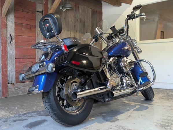 2017 Harley-Davidson, dovoz USA — foto 4 z 11