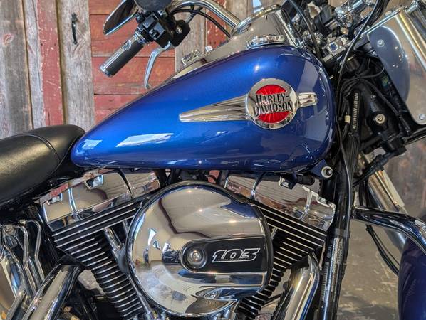 2017 Harley-Davidson, dovoz USA — foto 7 z 11