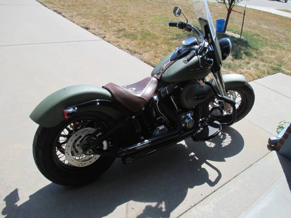2016 Harley-Davidson, dovoz USA — foto 3 z 12