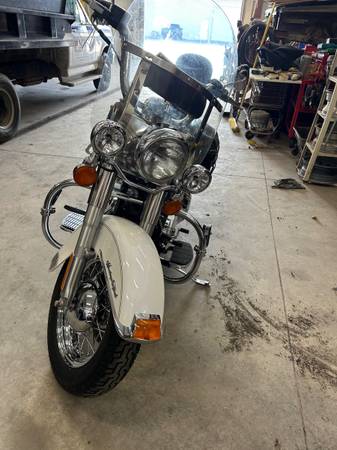 2004 Harley-Davidson, dovoz USA — foto 3 z 9