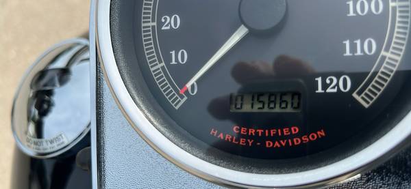 2003 Harley-Davidson, dovoz USA — foto 8 z 9