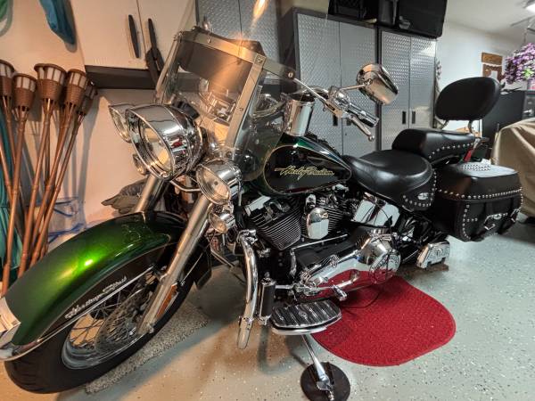 2006 Harley-Davidson, dovoz USA — foto 5 z 11