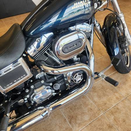 2016 Harley-Davidson, dovoz USA — foto 5 z 9