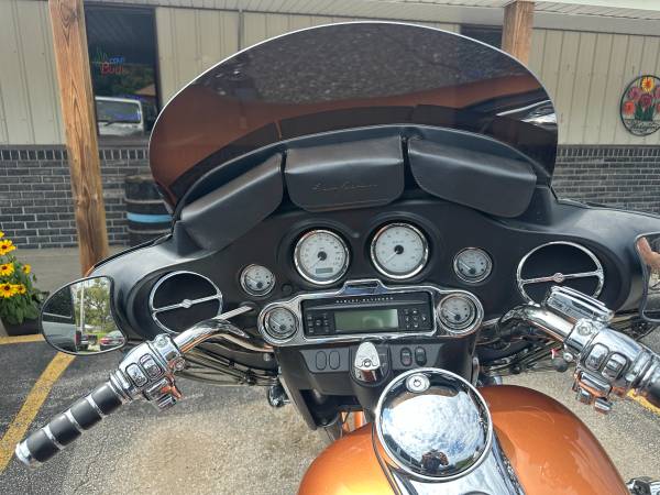 2008 Harley-Davidson, dovoz USA — foto 9 z 10