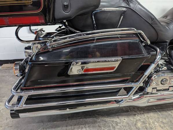 2002 Harley-Davidson, dovoz USA — foto 10 z 12