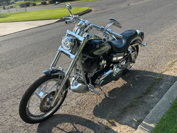Harley-Davidson, dovoz USA — foto 7 z 12