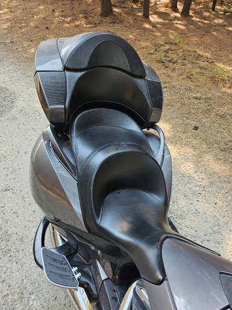 2008 Victory, dovoz USA — foto 9 z 12