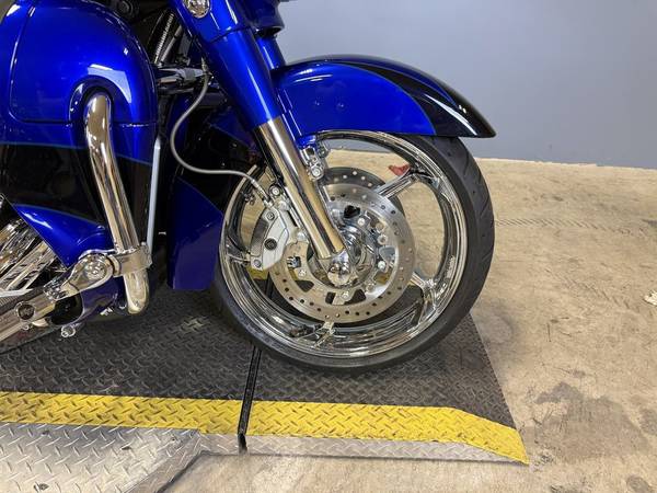 2017 Harley-Davidson, dovoz USA — foto 4 z 12