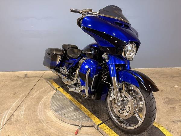 2017 Harley-Davidson, dovoz USA — foto 6 z 12