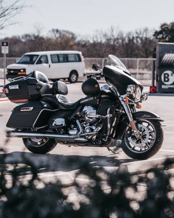 2014 Harley-Davidson, dovoz USA — foto 2 z 6