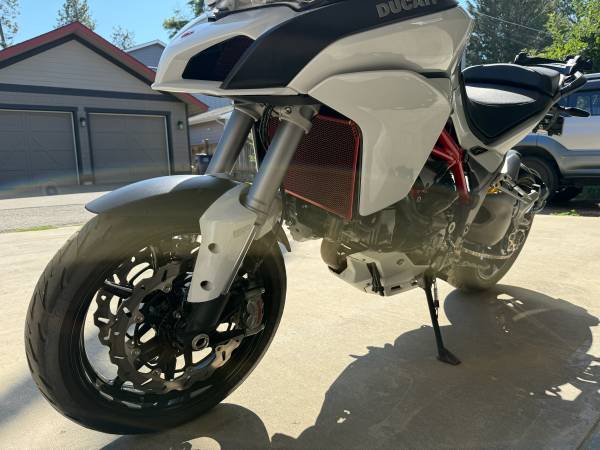 2016 Ducati, dovoz USA — foto 8 z 12