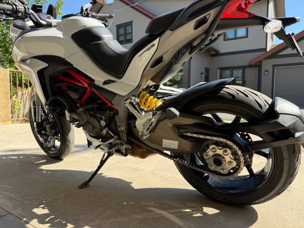 2016 Ducati, dovoz USA — foto 9 z 12