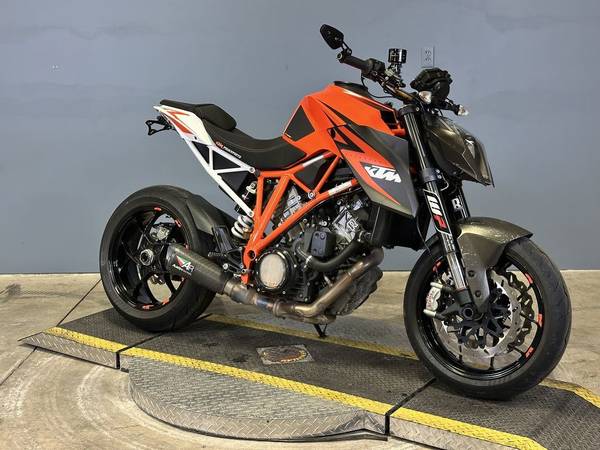 2015 Harley-Davidson, dovoz USA — foto 2 z 12