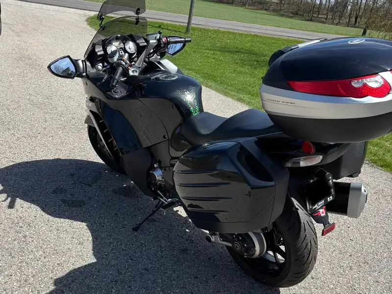 2014 Kawasaki Concours 14 ABS High performance & functionality, černá, 53 159 km, dovoz Kanada — foto 2 z 12