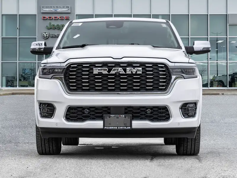 2026 RAM 1500 Tungsten | MULTI FUNCTION TAILGATE| TRILER BRAKE C, bílá, 10 km, dovoz Kanada — foto 2 z 12