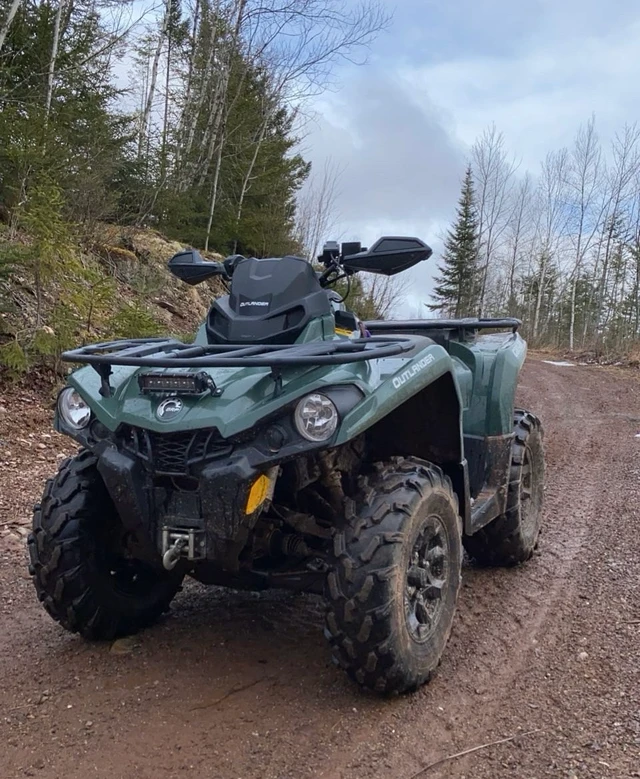 2021 Can-Am, 3 000 km, dovoz Kanada — foto 2 z 3