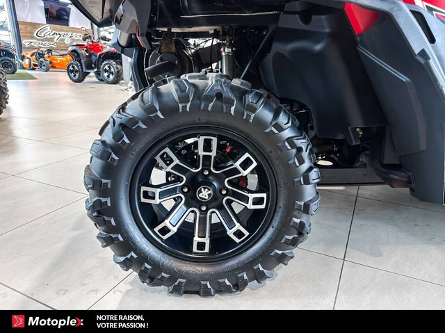 2016 CFMOTO, 8 582 km, dovoz Kanada — foto 4 z 5