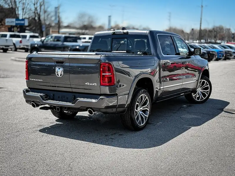 2026 RAM 1500 Tungsten | MULTI-FUNCTION TAILGATE | BED UTILITY G, šedá, 40 km, dovoz Kanada — foto 2 z 9