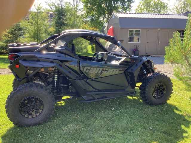 2023 Maverick X3 XDS Turbo RR, 912 km, dovoz Kanada — foto 2 z 5